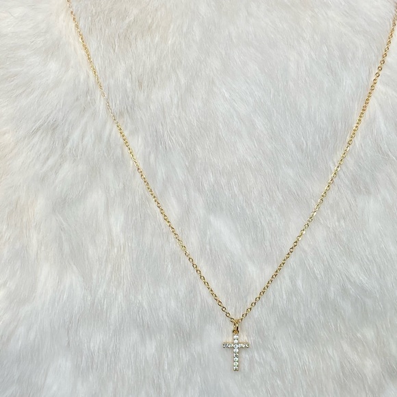 Simple gold cross - Picture 2 of 3